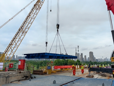 武汉长丰桥提升改造工程全线贯通，市政建设再谱新篇